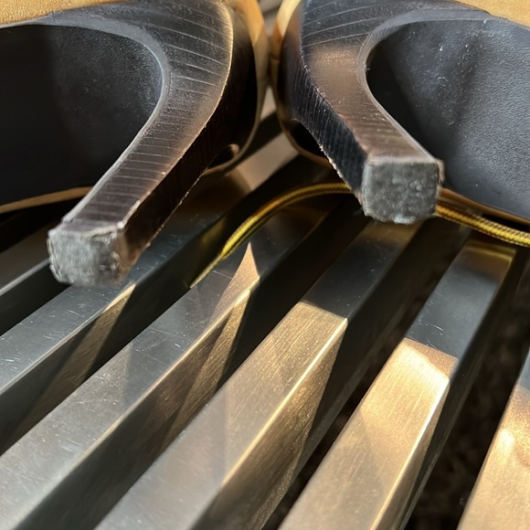 Steve Madden timberland style high heels. Sold without the timberland tag. - Picture 14 of 17